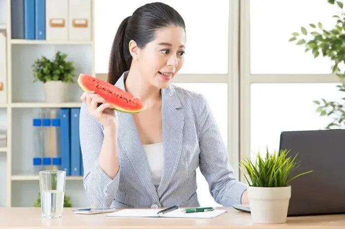 The Ultimate Guide to a Healthy Lifestyle for Office Workers