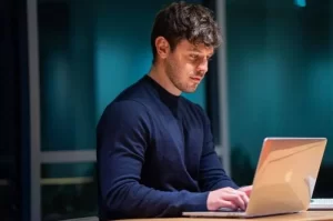 Freelance Jobs for Students That Are Profitable and Flexible
